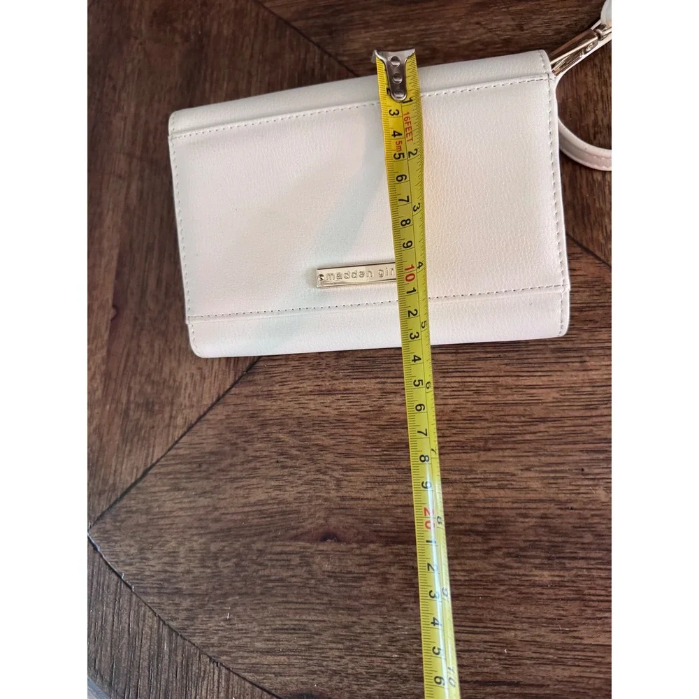 Madden Girl Cream Faux Leather Bow Wristlet Wallet Cream Gold Tone Logo
